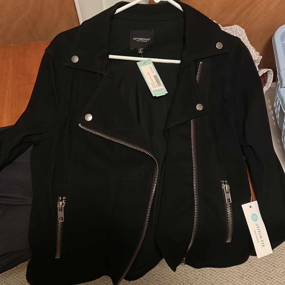 Women’s black jacket new